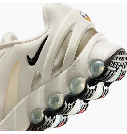 Кроссовки женские Nike Air Max Dn8 White HF5509-101