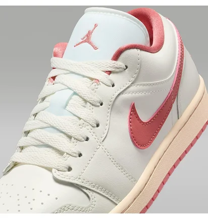 Кроссовки женские Air Jordan 1 Low White DC0774-109