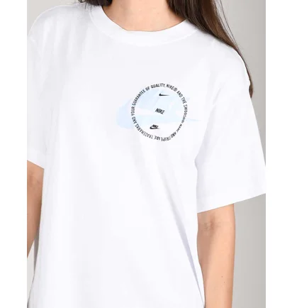 Футболка жіноча Nike Sportswear White DX5678-100