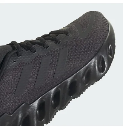Кроссовки мужские Adidas Switch Run M Black IF5718