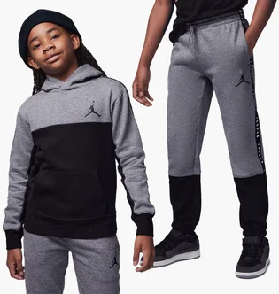 Спортивний костюм дитячий Air Jordan Grade School Sideline Fleece Grey/Black 95C843-GEH__95C842-GEH