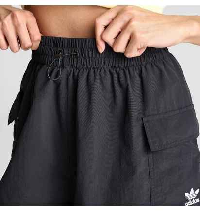 Шорты женские Adidas Originals Adicolor Cargo Lifestyle Shorts Black JH1077