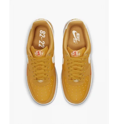 Кросівки жіночі Nike Air Force 1 07 Se Yellow Dq7582-700