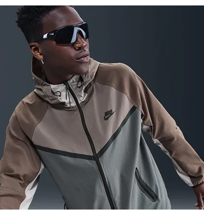 Ветровка мужская Nike Tech Grey/Brown IB8956-289