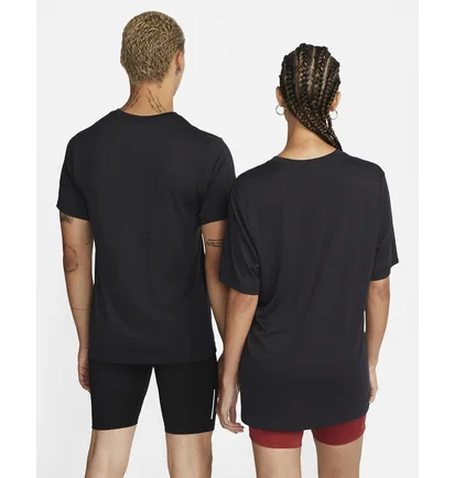 Футболка мужская Nike Dri-Fit Black Dm5412-010