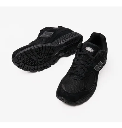 Кроссовки унисекс New Balance 2002R Black U200278J