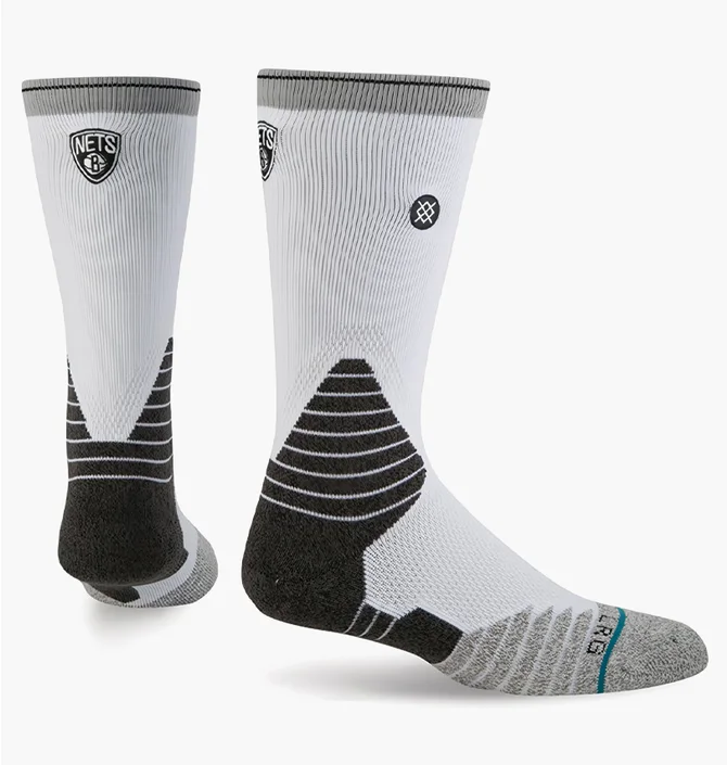 Шкарпетки унісекс Stance Nba Brooklyn Nets Logo Crew Basketball Socks White (1 пара) M559C5LCNE-GRY