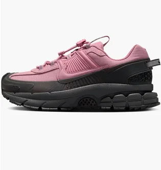 Кроссовки женские Nike Zoom Vomero Roam Pink HQ2181-003