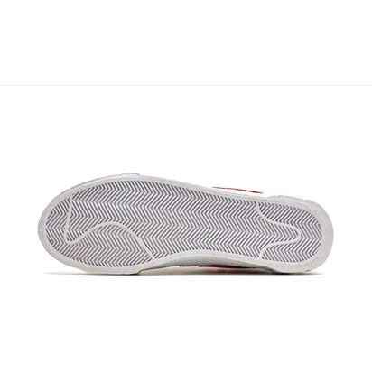 Кросівки унісекс Nike Blazer Low Bordo DM7901-600