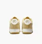 Кроссовки мужские Nike Air Force 1 07 Lv8 Beige HJ4465-700