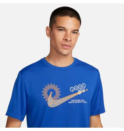 Футболка мужская Nike Df Tee Rlgd Iykyk Blue FQ3896-480