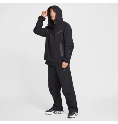 Спортивный костюм мужской Nike Tech Woven Black HM7151-010__HM7158-010
