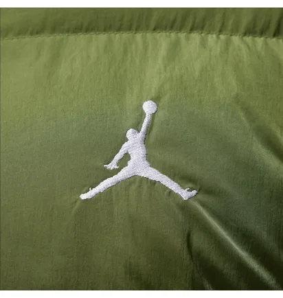 Пуховик чоловічий Air Jordan Essentials Green FB7331-340