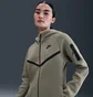 Толстовка женская Nike Sportswear Windrunner Tech Fleece Olive HV6747-320