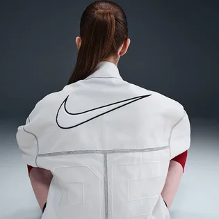 Куртка жіноча Nike Sportswear Graphic Cargo White IB2037-121