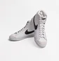 Кросівки дитячі Nike Blazer Mid 77 Grade School Lifestyle Shoes White DA4086-109