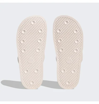 Тапочки женские Adidas Adilette Essential Slides Peach HQ8772