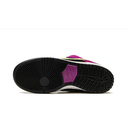 Кроссовки унисекс Nike Sb Dunk Low Black/Violet BQ6817-501
