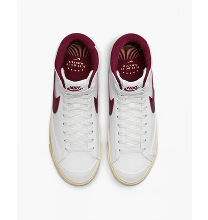 Кросівки жіночі Nike Wmns Blazer Mid `77 Se Hang Tag Holster White Dv7003-100