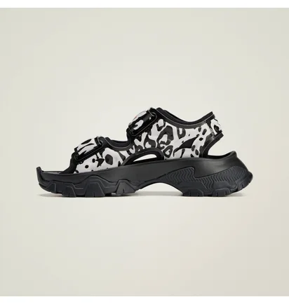 Сандалі жіночі Adidas By Stella Mccartney Hika Outdoor Sandals Black/White IF1797