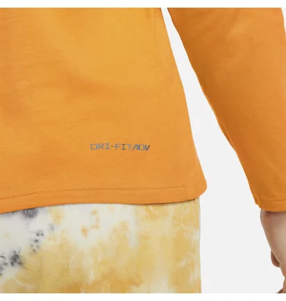 Свитшот женский Nike Sportswear Dri-Fit Adv Tech Pack Orange DD4628-738