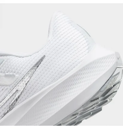 Кроссовки женские Nike Zoom Pegasus 40 Running Shoes White DV3854-101