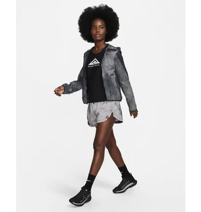 Куртка жіноча Nike Trail Grey FN6853-010