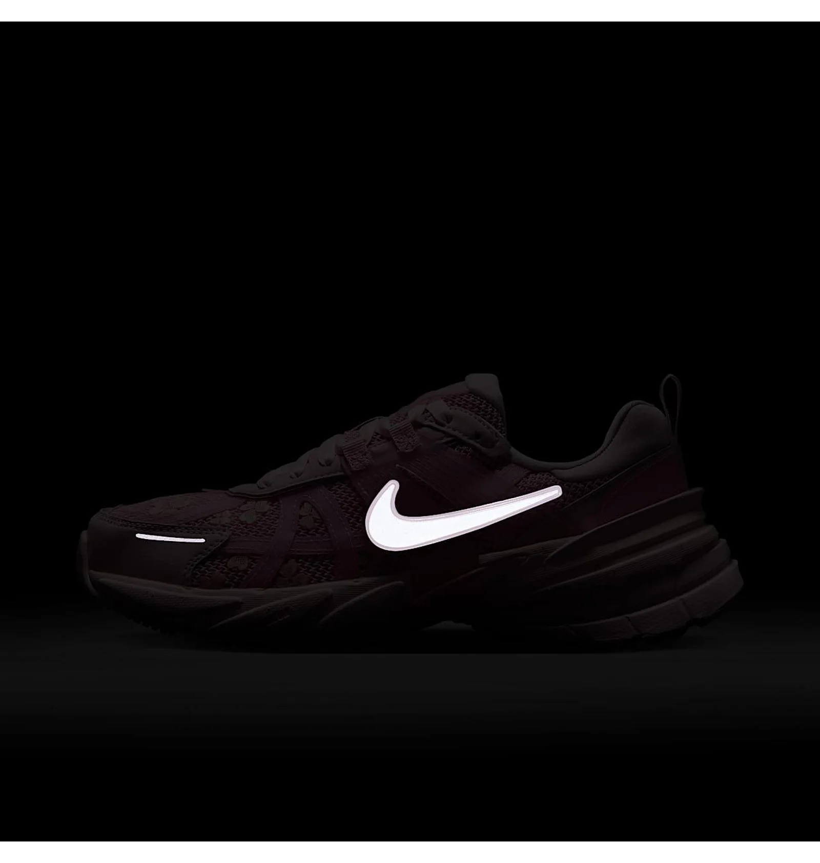 ᐉ Кросівки жіночі Nike V2K Run Pink HJ5269-600 - придбати в