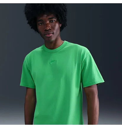 Футболка мужская Nike Sportswear Premium Essential Tee Green DO7392-388