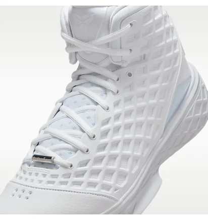 Кроссовки унисекс Nike Kobe I I I Protro Basketball Shoes White HM4351-100