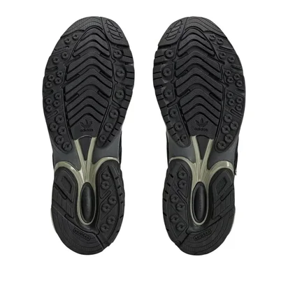 Кроссовки унисекс Adidas Adistar Cushion 3 X Song For The Mute Black JP8416