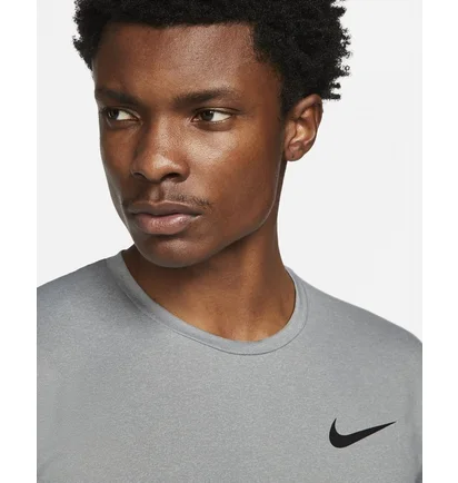 Футболка чоловіча Nike M Np Df Hpr Dry Top Ss Grey Cz1181-073