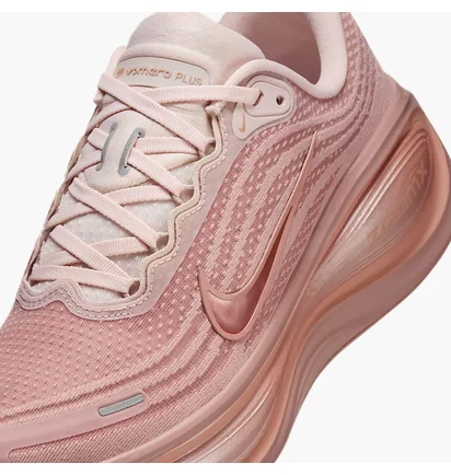 Кросівки жіночі Nike Vomero Plus Pink HV8154-601