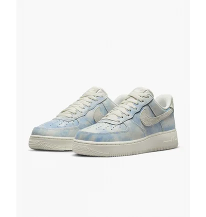 Кроссовки женские Nike Air Force 1 07 Se Light Blue Fd0883-400