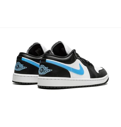 Кросівки жіночі Air Jordan Wmns 1 Low White/Black DC0774-041