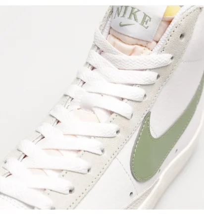 Кросівки жіночі Nike Blazer Mid 77 White FJ4740-100