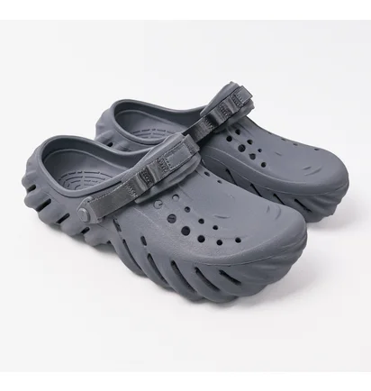 Тапочки чоловічі CROCS Echo Clog Grey 207937-0Z3
