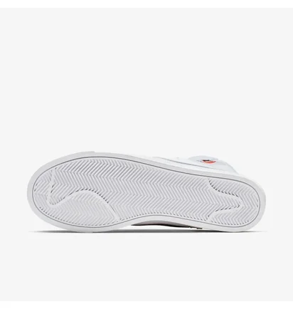Кросівки жіночі Nike Blazer Mid Rebel White Bq4022-102