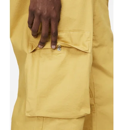 Штани чоловічі Nike Sportswear Air Yellow DX8052-725
