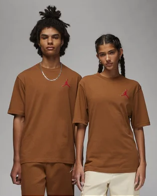 Футболка унисекс Air Jordan Essentials Holiday T-Shirt Brown FD7010-281