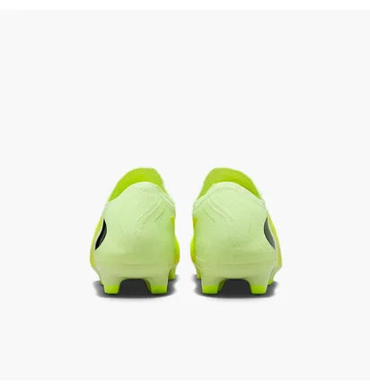 Бутси унісекс Nike Phantom 6 Low Pro Green HJ4122-800
