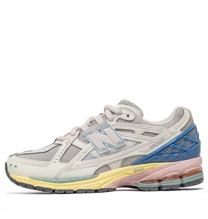 Кроссовки женские New Balance 1906N Grey M1906NC