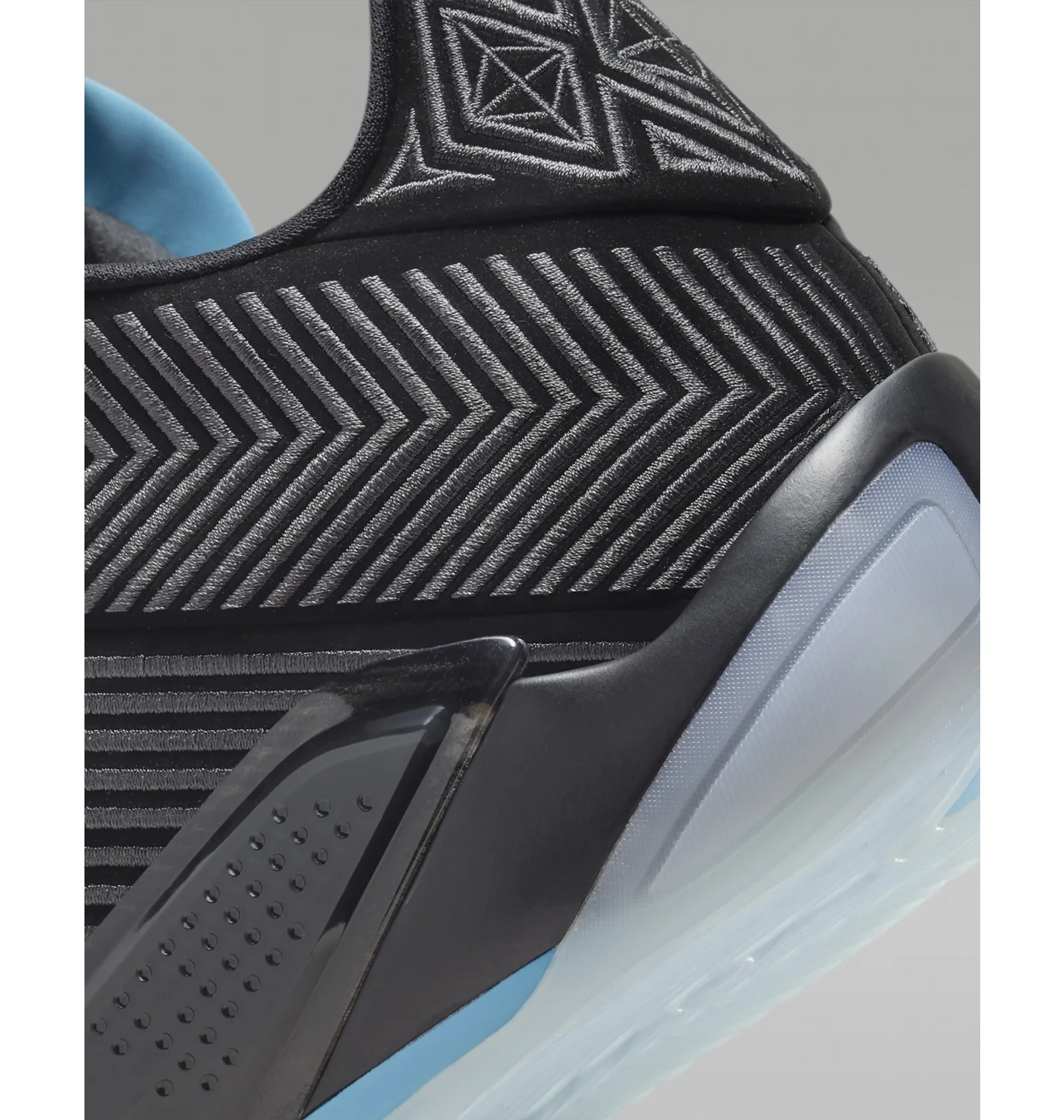 ᐉ Кросівки чоловічі Air Jordan Xxxviii Low Basketball Shoes Black