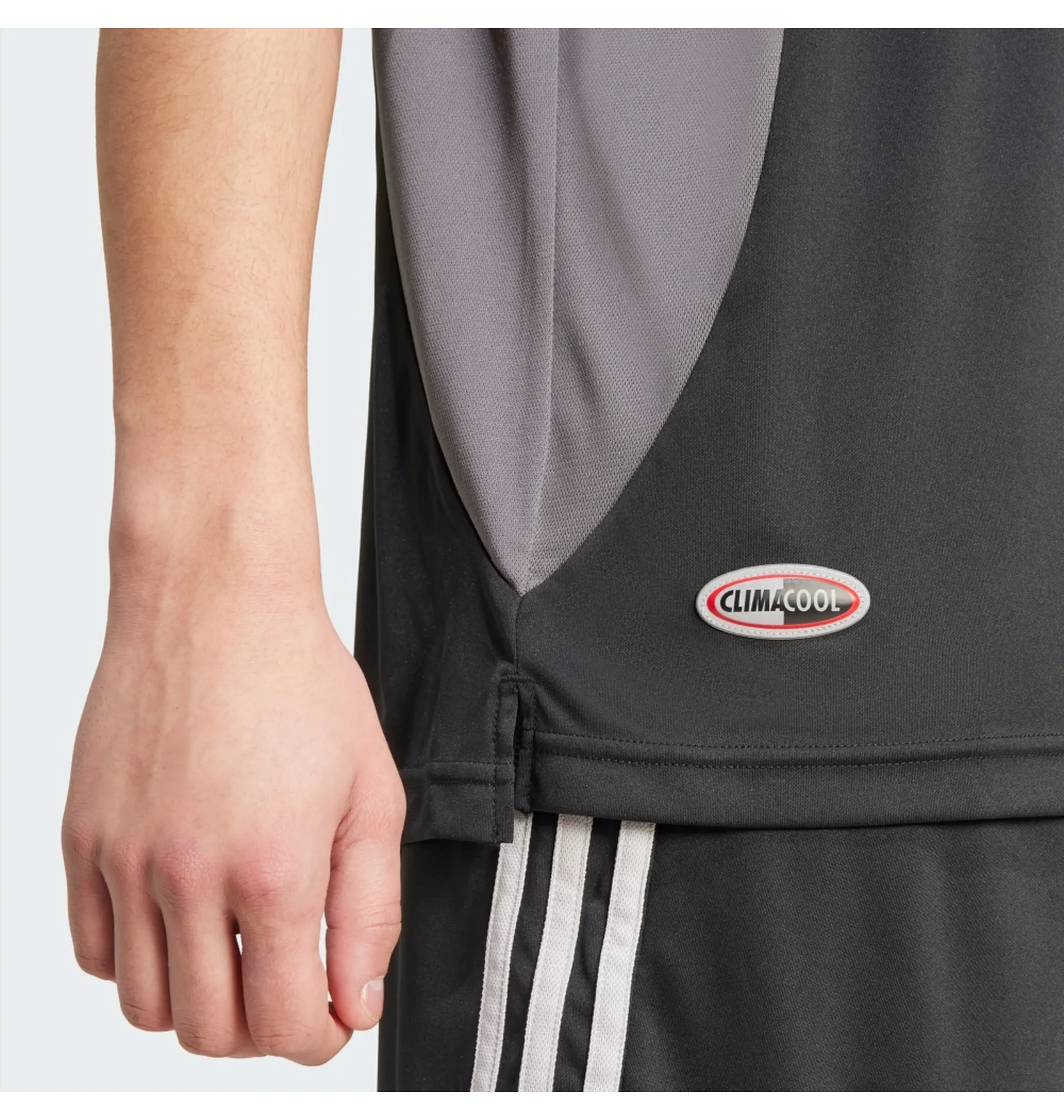 ᐉ Футболка мужская Adidas Climacool Jersey Black JF8739 - купить