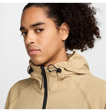 Куртка чоловіча Nike Sw Tech Beige HM7151-297
