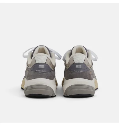 Кроссовки унисекс New Balance 990V6 Grey/Beige U990G6