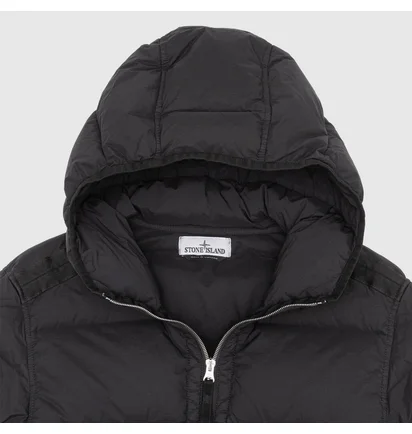 Пуховик чоловічий Stone Island Seamless Tunnel Nylon Down-Tc Hooded Jacket Black 811543128-V0029