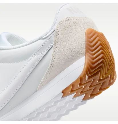 Кросівки жіночі Nike Pacific White/Beige HM4771-103
