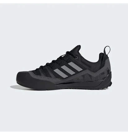 Кроссовки унисекс Adidas Terrex Swift Solo 2.0 Hiking Black IE6901