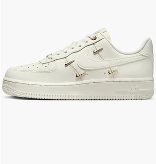 Кроссовки женские Nike Air Force 1 07 Lx Beige FV3654-111